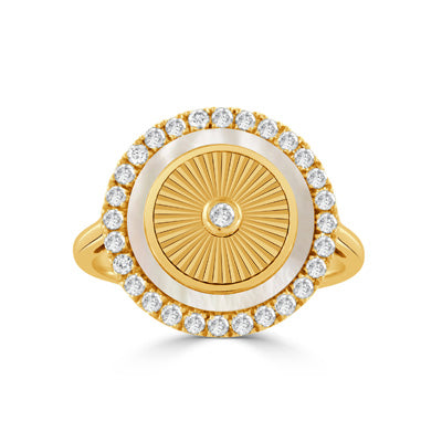 18K YELLOW GOLD DIAMOND AND WHITE MOTHER-OF-PEARL RING