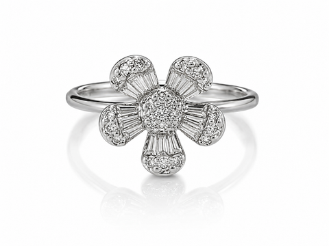 14K WHITE GOLD DIAMOND FLOWER RING