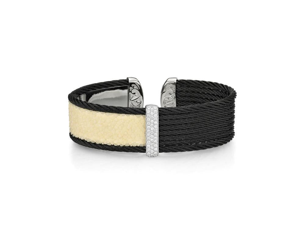 Alor Black cable, white Stingray, 18 karat White Gold, 0.34 total carat weight Diamonds and stainless steel. Imported.