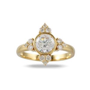 DOVES 18K YELLOW GOLD .28 DIAMOND CARAT WEIGHT WITH CZ CENTER.