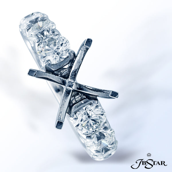 JB STAR BEAUTIFUL SEMI-MOUNT WITH 8 ROUND DIAMONDS IN A SHARED PRONG SETTING. HANDMADE IN PLATINUM.