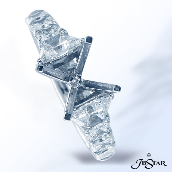 JB STAR PLATINUM DIAMOND SEMI-MOUNT HANDCRAFTED WITH TRAPEZOID DIAMONDS READY TO EMBRACE THE CENTER