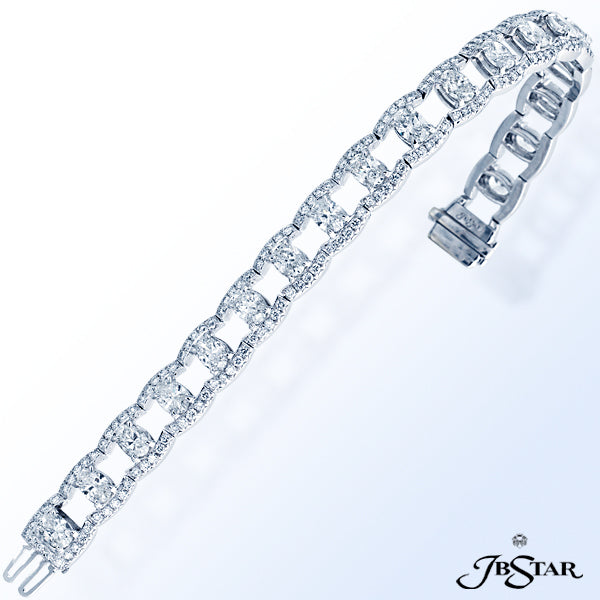 JB STAR DIAMOND AND PLATINUM BRACELET UNIQUELY DESIGNED WITH 20 PERFECTLY MATCHED OVAL DIAMONDS SET