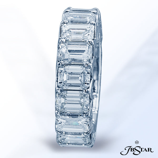 JB STAR DIAMOND ETERNITY BAND HANDCRAFTED WITH 17 EMERALD-CUT DIAMONDS SET IN A PLATINUM SHARED-PRON