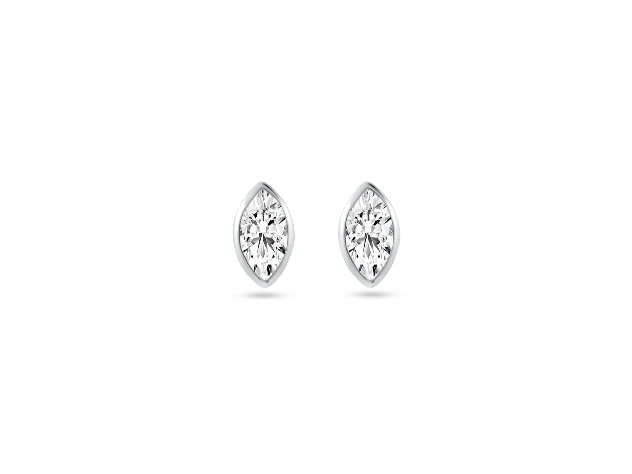 MULLOYS PRIVE'14K WHITE GOLD .21CT SI1 CLARITY G COLOR MARQUIS STUDS