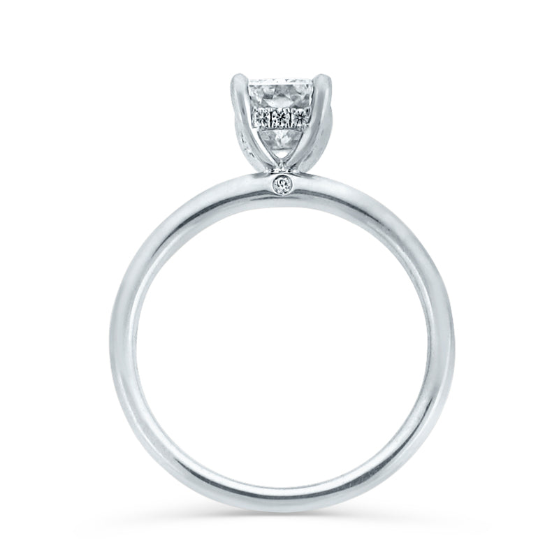 PRIVE'18K WHITE GOLD 1.00CT CUSHION ENGAGEMENT RING WITH 0.09CT ACCENTING DIAMONDS