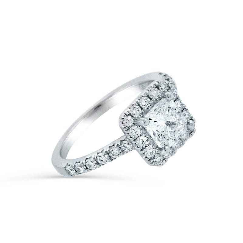 PRIVE' 18K WHITE GOLD 1.06CT RADIANT ENGAGMENT RING WITH 0.62CT OF ACENTING DIAMONDS